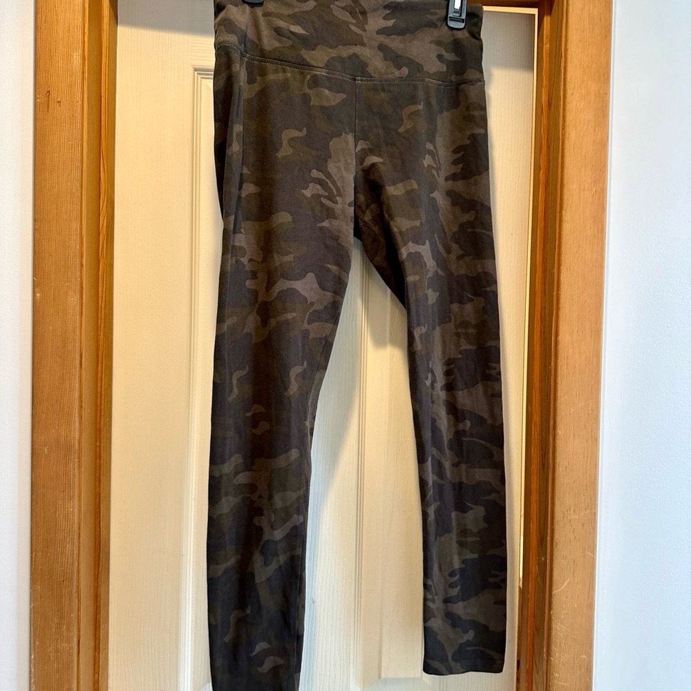 Style & Co. Women’s Camouflage leggings Size M
